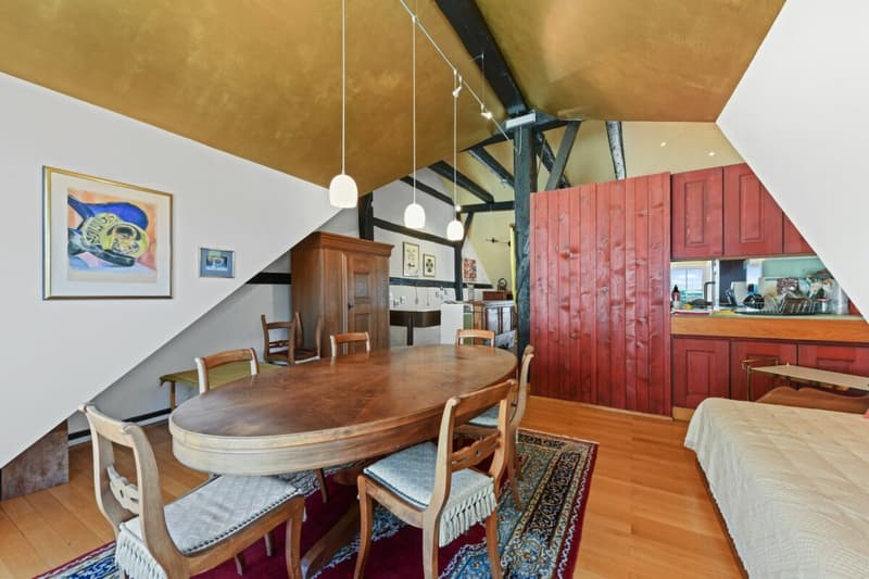 Mietkauf: Zeitlose Eleganz mit Weitblick - stilvolle Maisonette-Dachwohnung im Herzen von Wil SG (10)