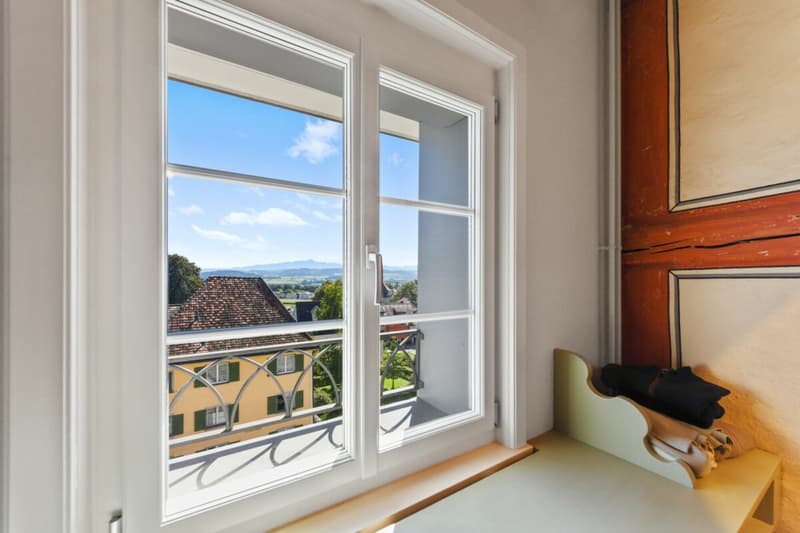 Mietkauf: Zeitlose Eleganz mit Weitblick - stilvolle Maisonette-Dachwohnung im Herzen von Wil SG (29)