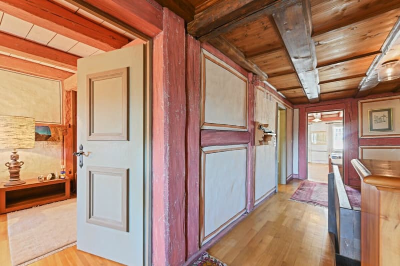 Mietkauf: Zeitlose Eleganz mit Weitblick - stilvolle Maisonette-Dachwohnung im Herzen von Wil SG (23)