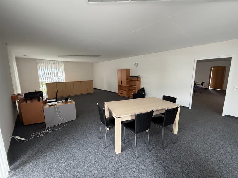 Bureau moderne de 3 pièces au rez-de-chaussée à Oberriet (2)