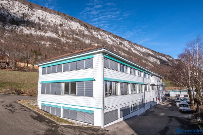 Helles Büro von 85 m² mit Balkon und freier Sicht, 10 Minuten von Biel (15)