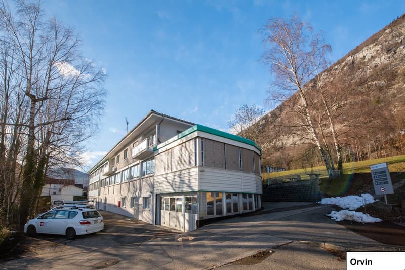 Commercial or industrial space for rent in Orvin, 320m2 (12)