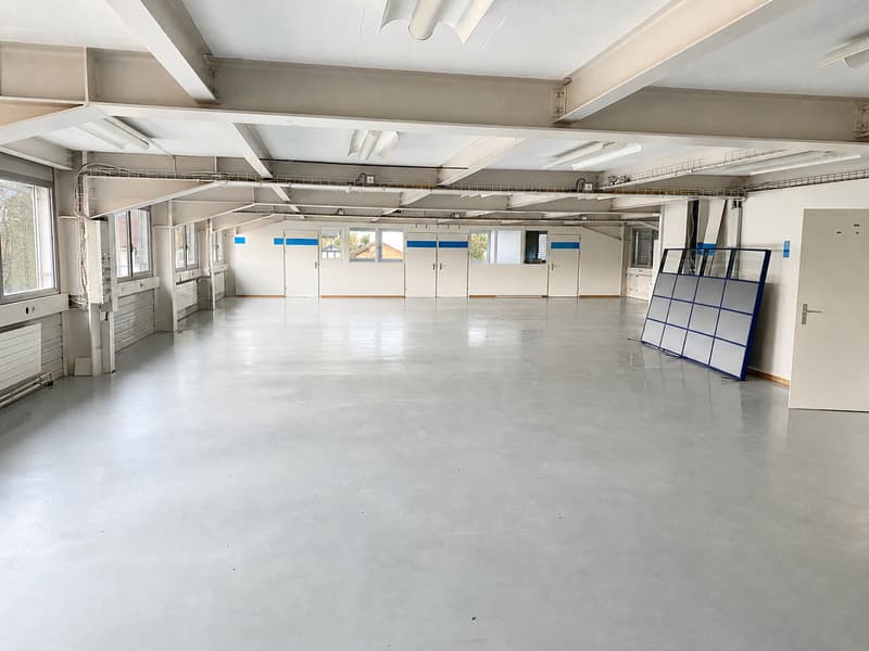 Commercial or industrial space for rent in Orvin, 320m2 (2)