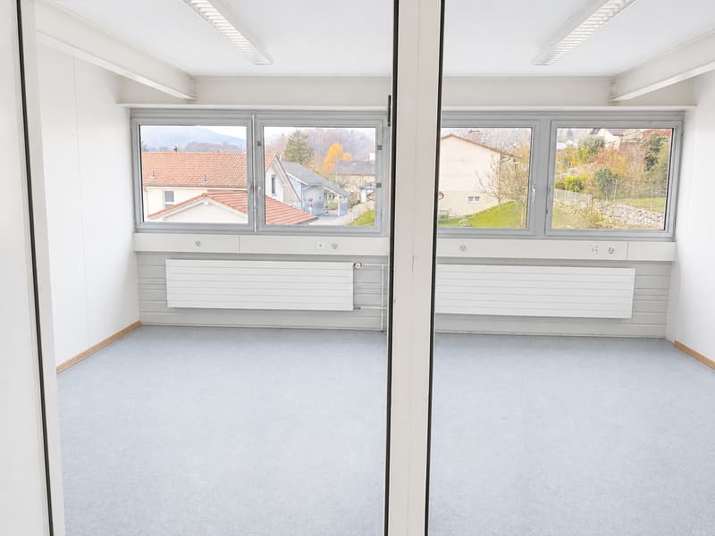 Commercial or industrial space for rent in Orvin, 320m2 (10)