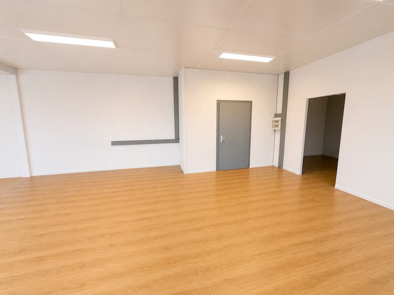 In affitto, 100 m2 Ristrutturato, flessibile per diverse attività professionali o private (5)
