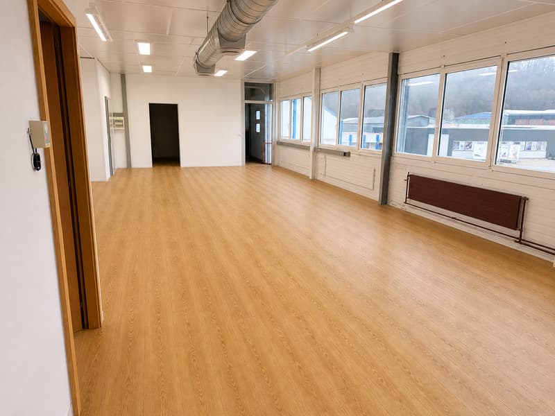 In affitto, 100 m2 Ristrutturato, flessibile per diverse attività professionali o private (1)