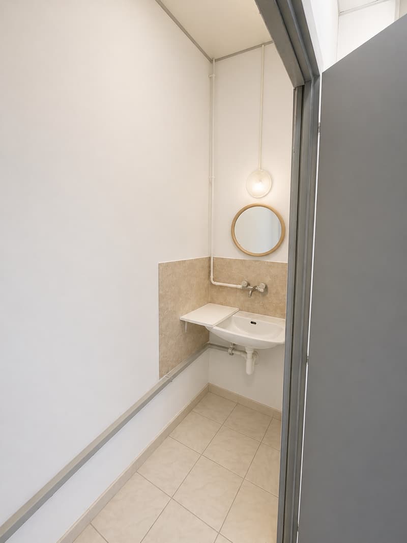 In affitto, 100 m2 Ristrutturato, flessibile per diverse attività professionali o private (7)