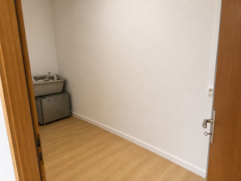 In affitto, 100 m2 Ristrutturato, flessibile per diverse attività professionali o private (9)