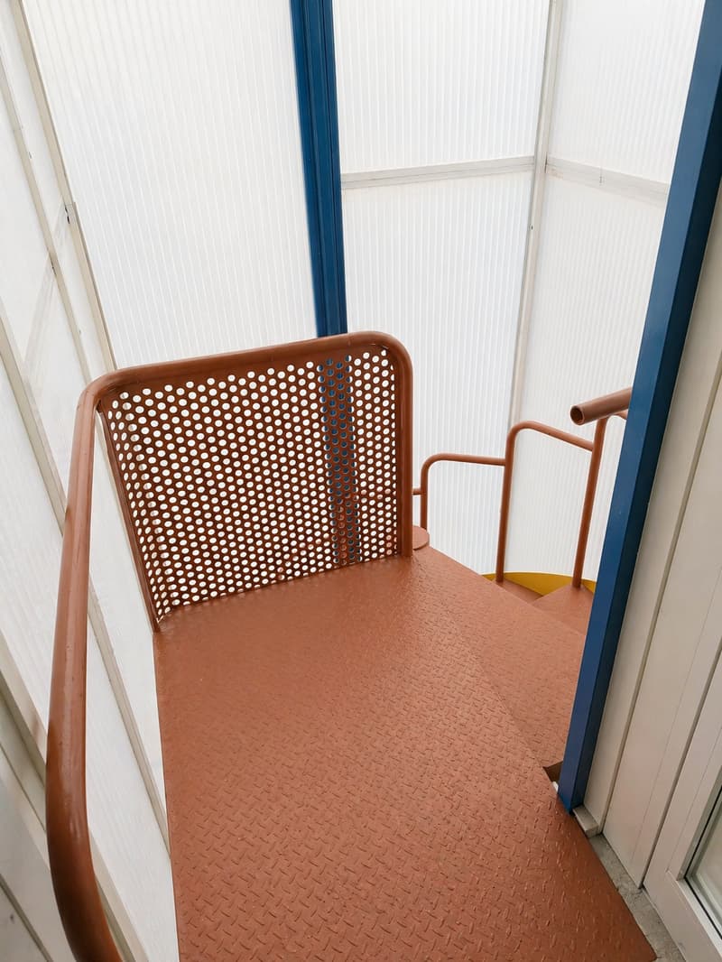 In affitto, 100 m2 Ristrutturato, flessibile per diverse attività professionali o private (12)