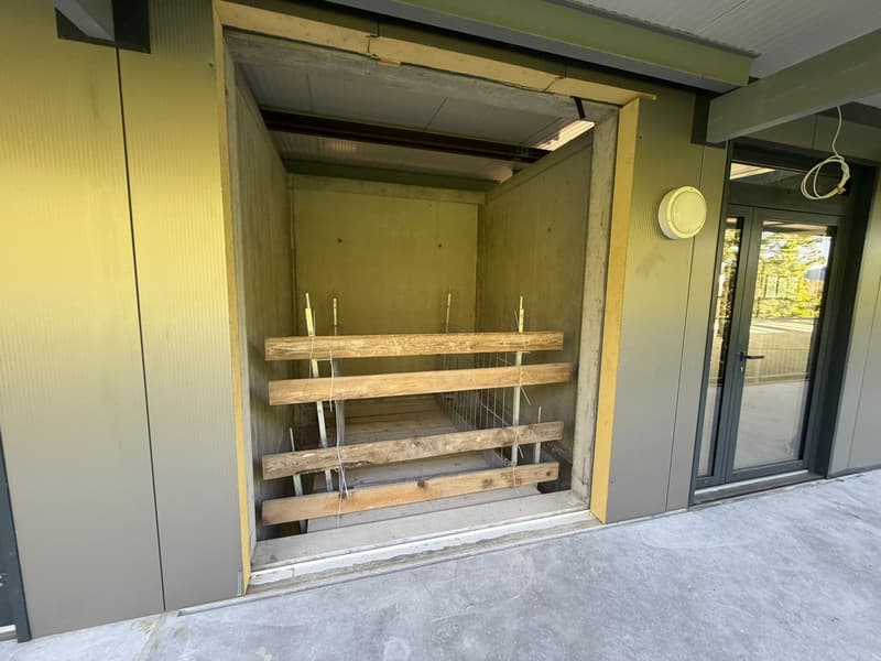 800 m2 Industrial/Artisanal Space in Landeron / Neuchâtel (11)