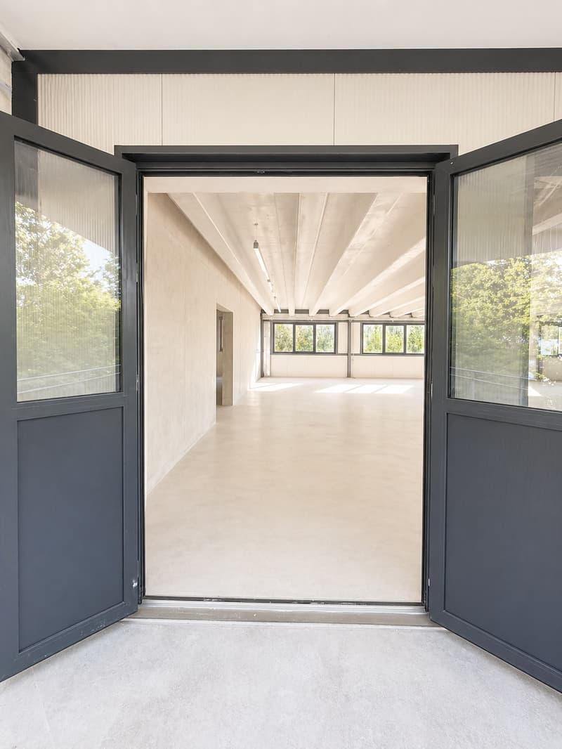 800 m2 Industrial/Artisanal Space in Landeron / Neuchâtel (3)
