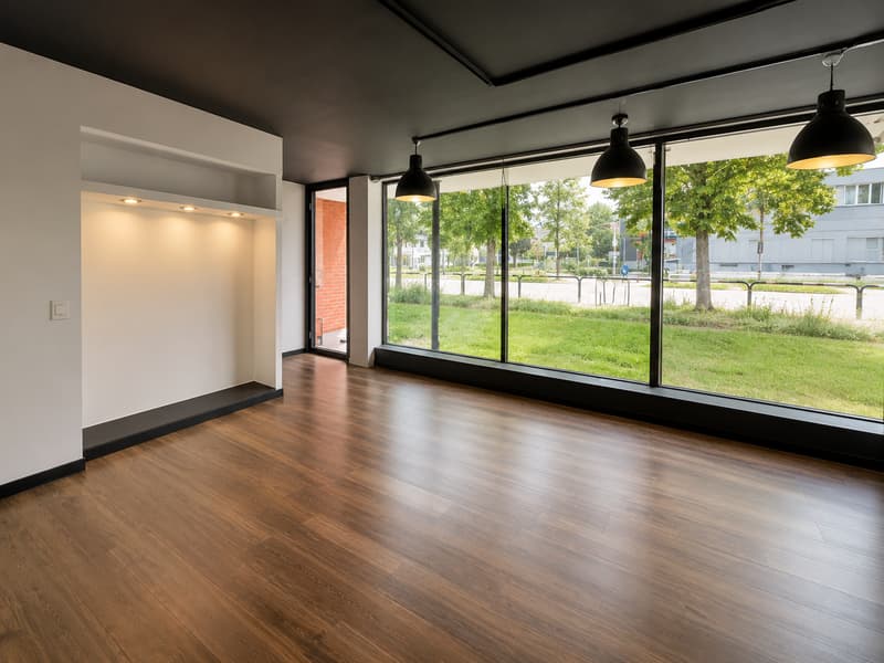 Showroom/Surface commerciale/Industrielle de 260 m² sur axe principal à Bienne (2)