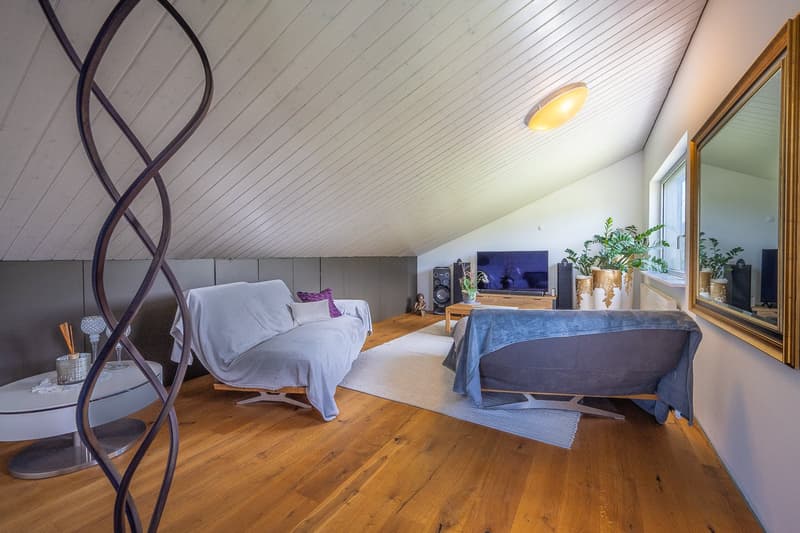 Dachzimmer mit Stauraum