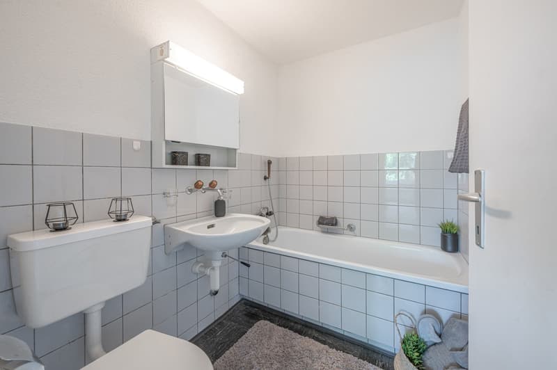 Ampio appartamento di 4.5 locali con balcone e bella vista sulle Churfirsten (18)