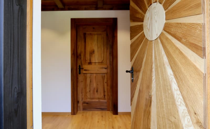 Eingang, Vorplatz, Garderobe mit Einbauschränken