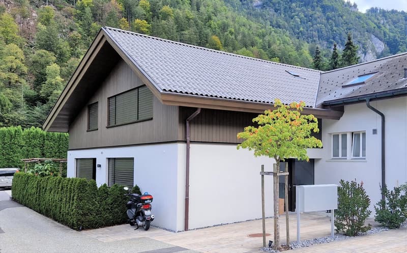 Moderne 3.5-Zimmer-Terrassenwohnung - private Wohnoase in Meiringen (3)