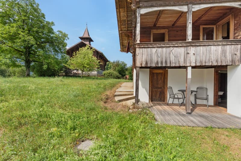 Bauernhaus / Ferienhaus mit separaten Doppelgaragen (11)