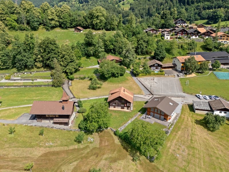 Bauernhaus / Ferienhaus mit separaten Doppelgaragen (6)