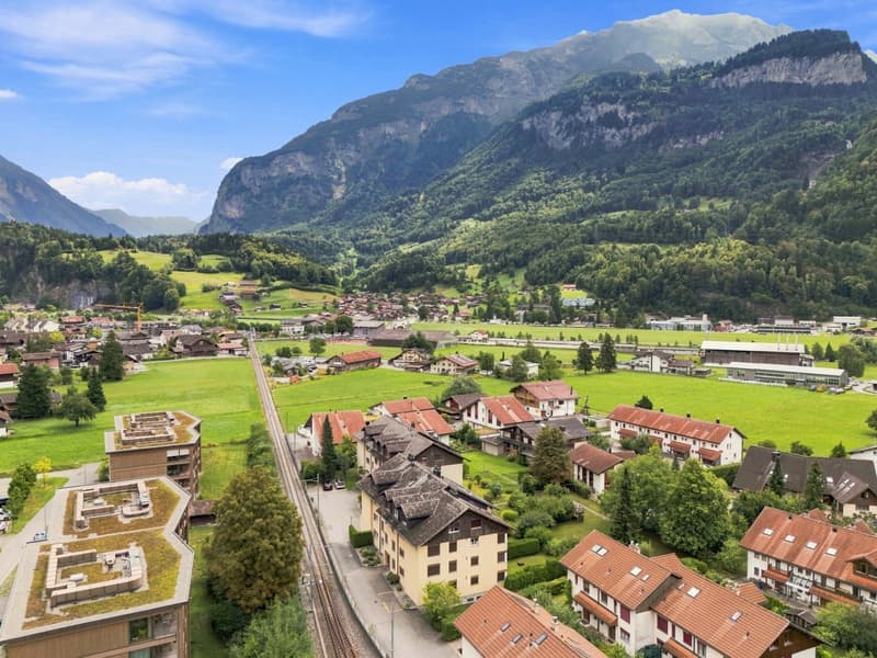 Familienfreundliche 5.5-Zimmer-Gartenwohnung - zentral in Meiringen (3)