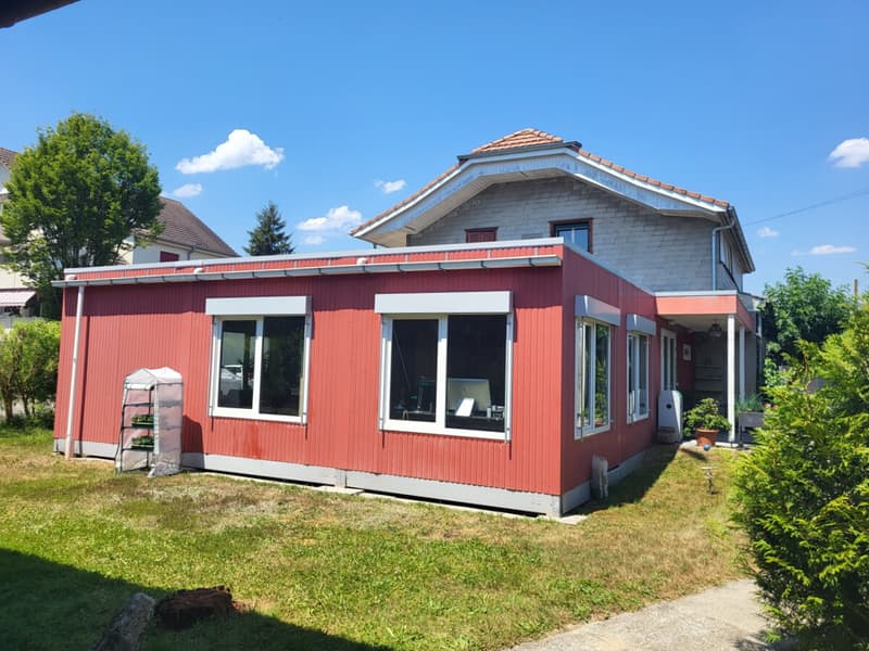 Spacious two-family house with residential pavilion (3)