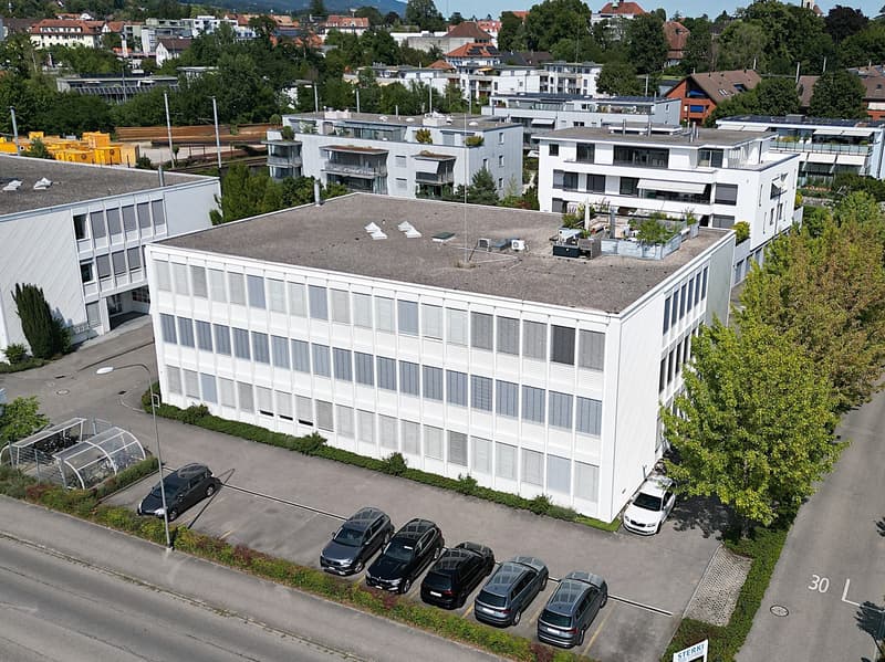 La tua nuova sede aziendale – Spazi ufficio moderni a Solothurn (1)