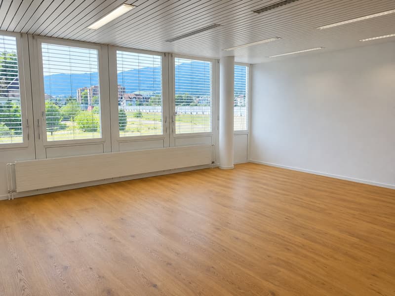 La tua nuova sede aziendale – Spazi ufficio moderni a Solothurn (2)