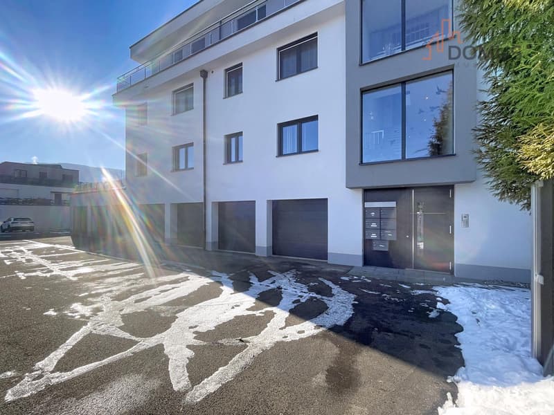 Spacious modern apartment with large terrace in recent building (12)