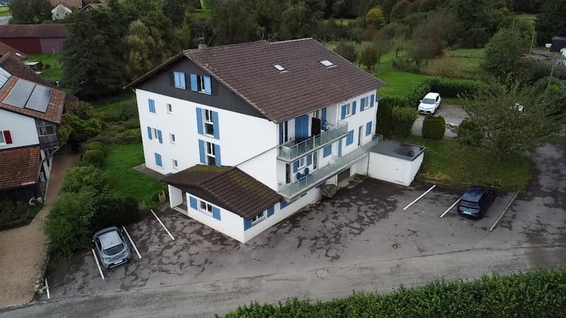 Nachhaltiges Gebäude! Ideale Lage mit großer Parzelle und hohem Ertrag (2)