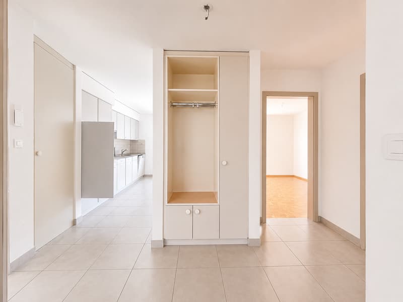More than an apartment, a true comfort of life. (4)