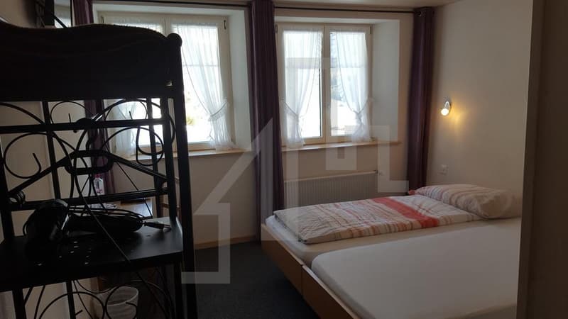 Well-maintained hotel (11)
