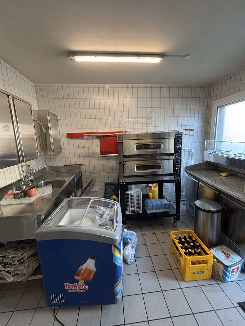 Restaurant an bester Lage in Wünnewil (8)