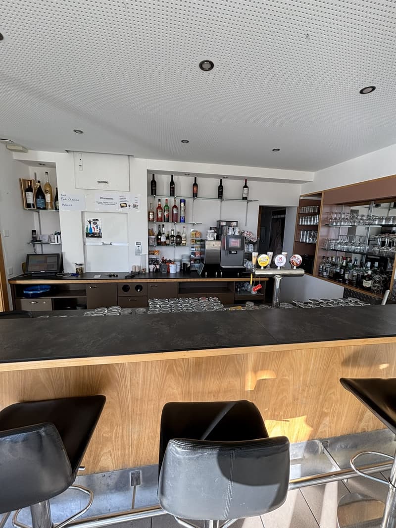 Restaurant an bester Lage in Wünnewil (5)