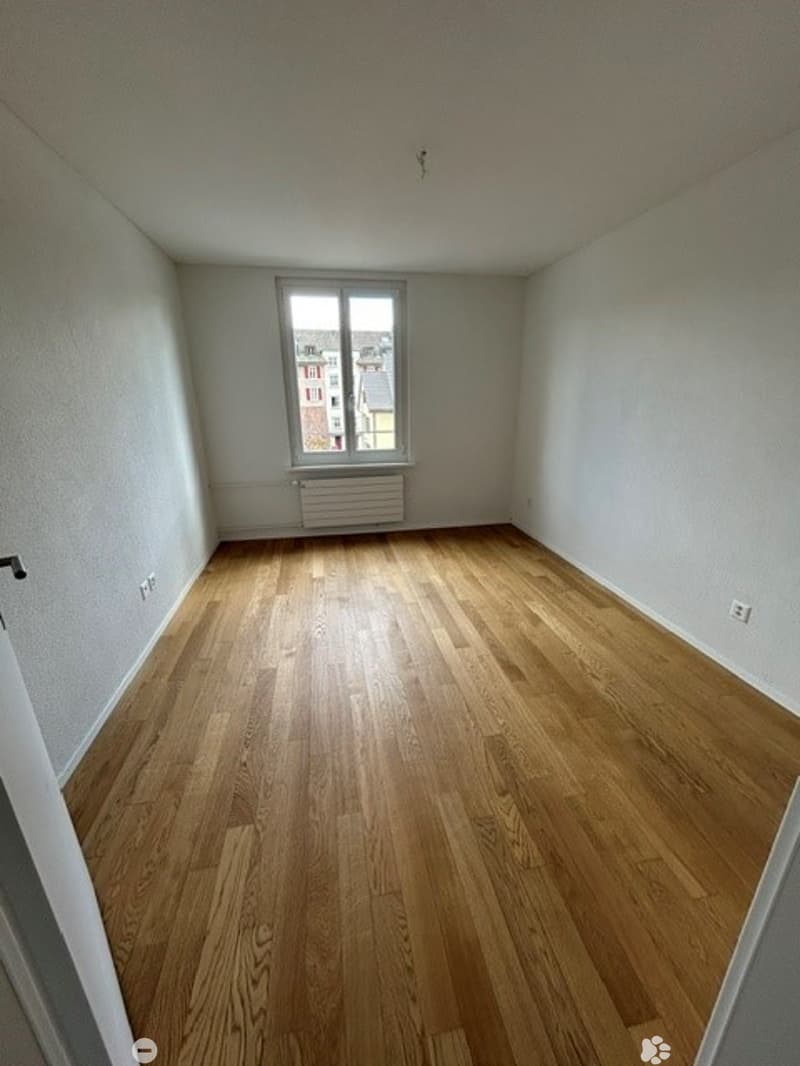 Moderne 3.5-Zimmerwohnung in charmanter Liegenschaft (7)