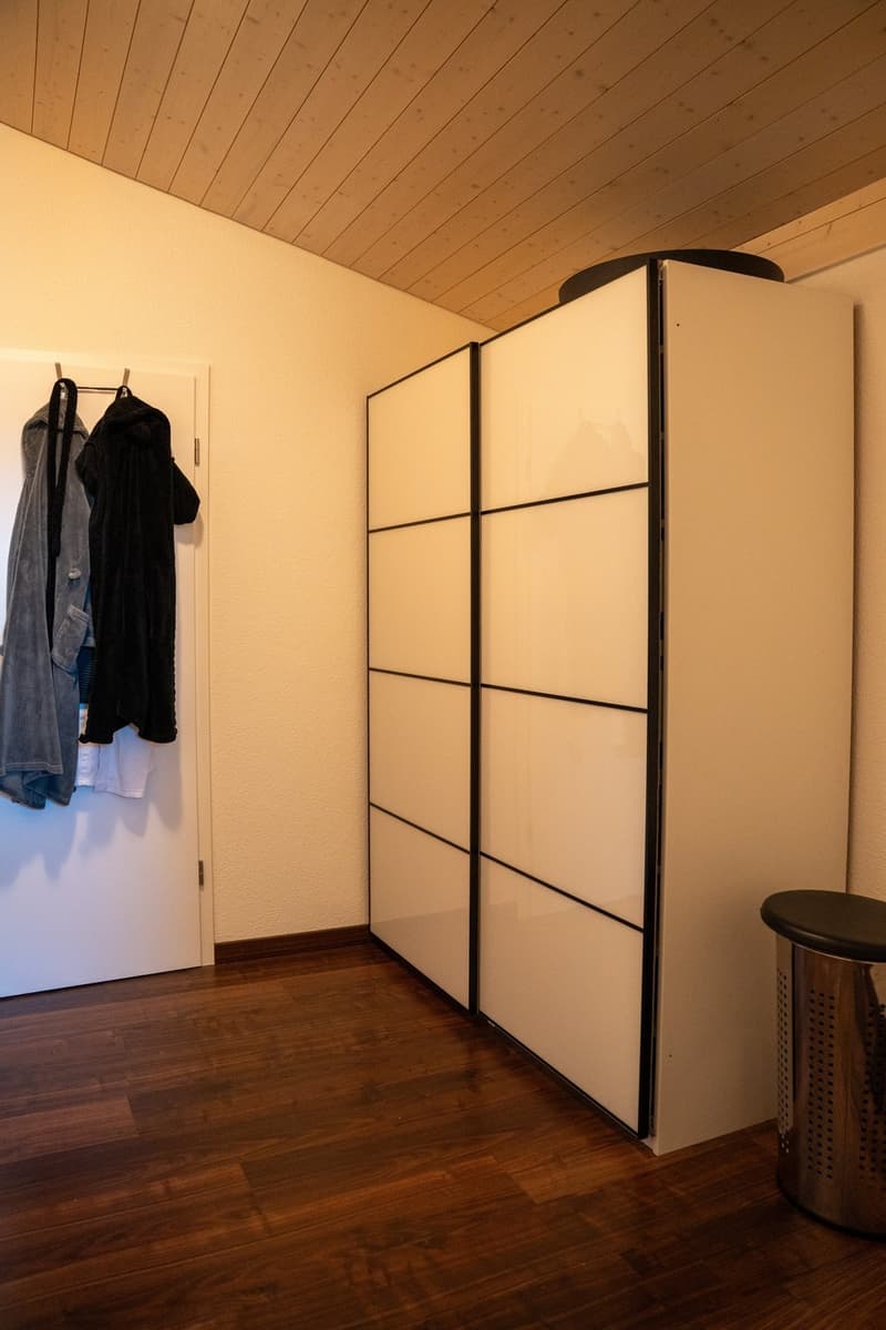 Triplex attic apartment in condominium (11)
