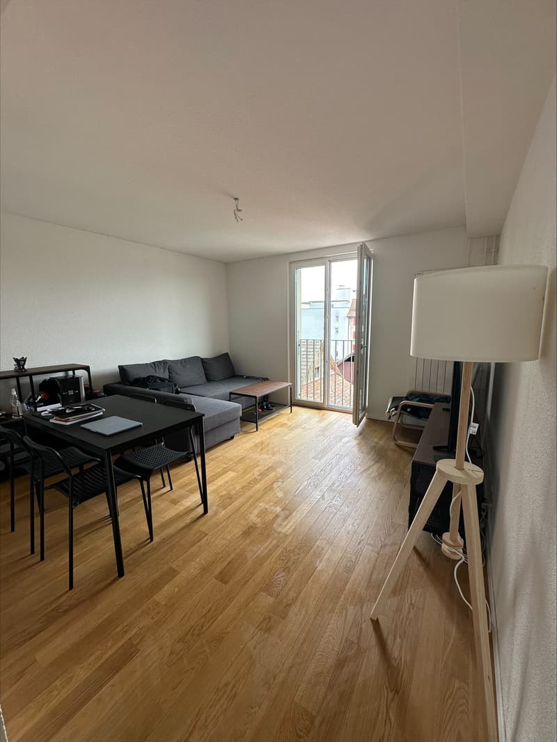 Moderne 3.5-Zimmerwohnung in charmanter Liegenschaft (2)