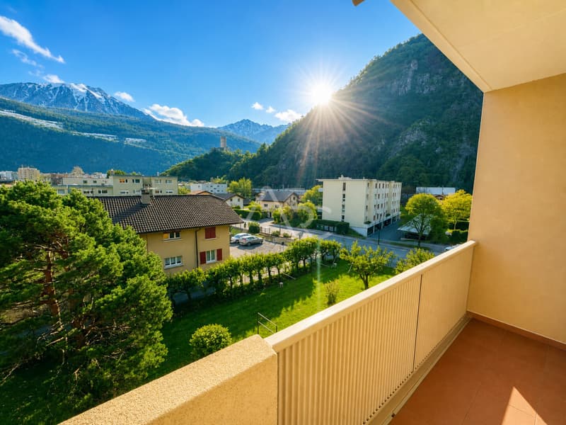SUPERB 4.5 ROOM ATTIC APARTMENT RENOVATED WITH BALCONY AND VIEW IN MARTIGNY (4)