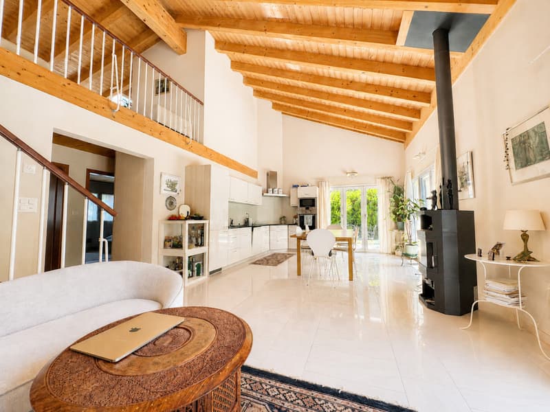 INDIVIDUAL MINERGIE VILLA WITH LARGE GARDEN IN A PEACEFUL AND SUNNY SETTING (3)