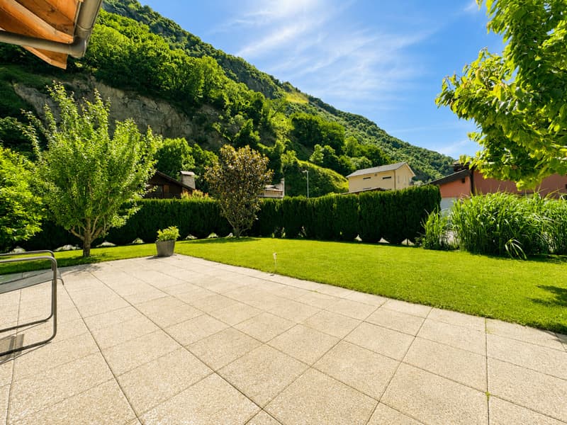 INDIVIDUAL MINERGIE VILLA WITH LARGE GARDEN IN A PEACEFUL AND SUNNY SETTING (13)