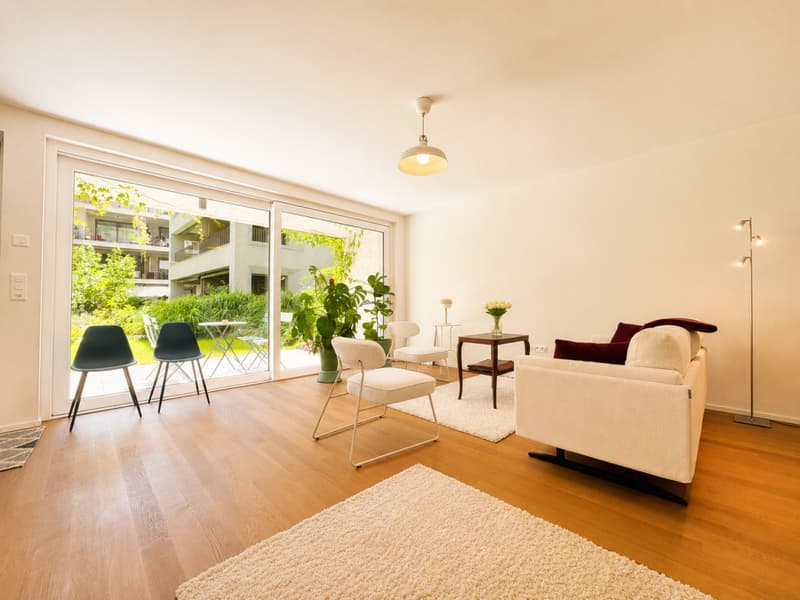 Exceptional Urban Villa in the Heart of Martigny - 3.5 Rooms with Garden and Convertible Basement (2)