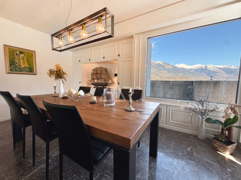DUPLEX D'EXCEPTION DE 8.5 PIÈCES AVEC ASCENSEUR PRIVATIF ET VUE PANORAMIQUE À SIERRE (3)