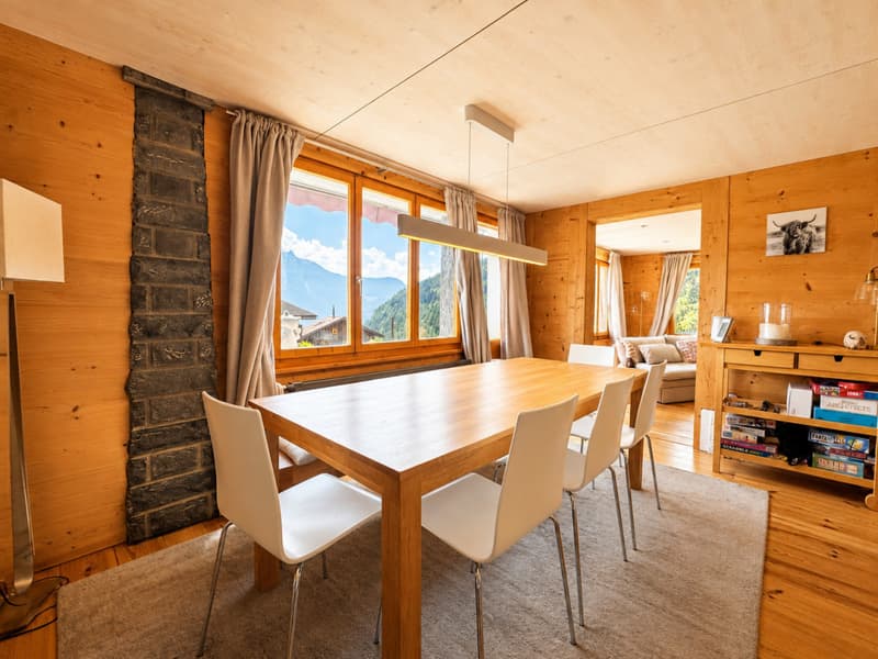 MAGNIFIQUE CHALET RÉNOVÉ - RÉSIDENCE SECONDAIRE & VENTE AUX ÉTRANGERS AUTORISÉES (7)