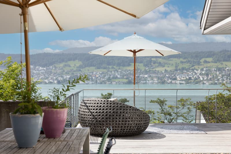 Casa a schiera di 6½ locali con una meravigliosa vista sul lago a Herrliberg (1)