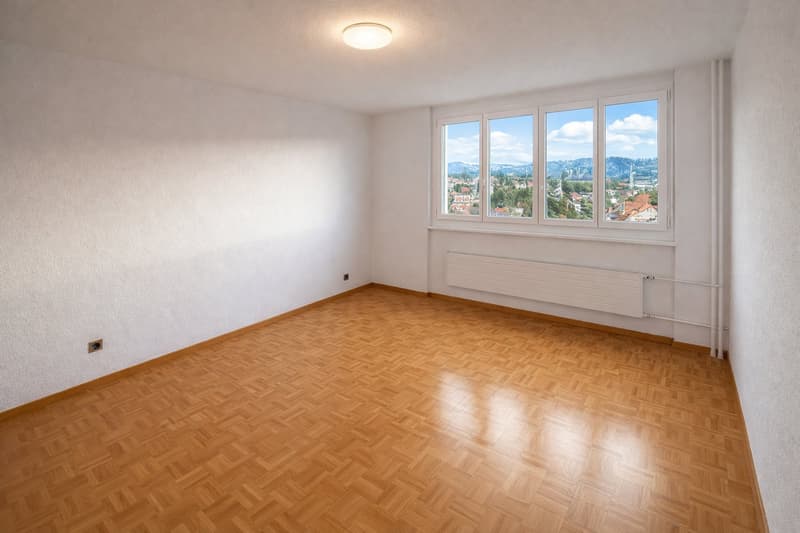 Magnificent apartment with panoramic view in La Chaux-de-Fonds - First month's rent offered!! (4)
