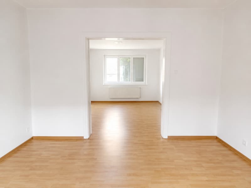 Appartement de 4.5 pièces lumineux à louer à Malleray (5)