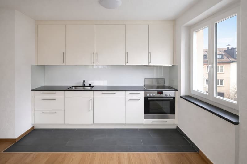 Spacious Apartment with Balcony – Comfort, View and Ideal Location! (2)