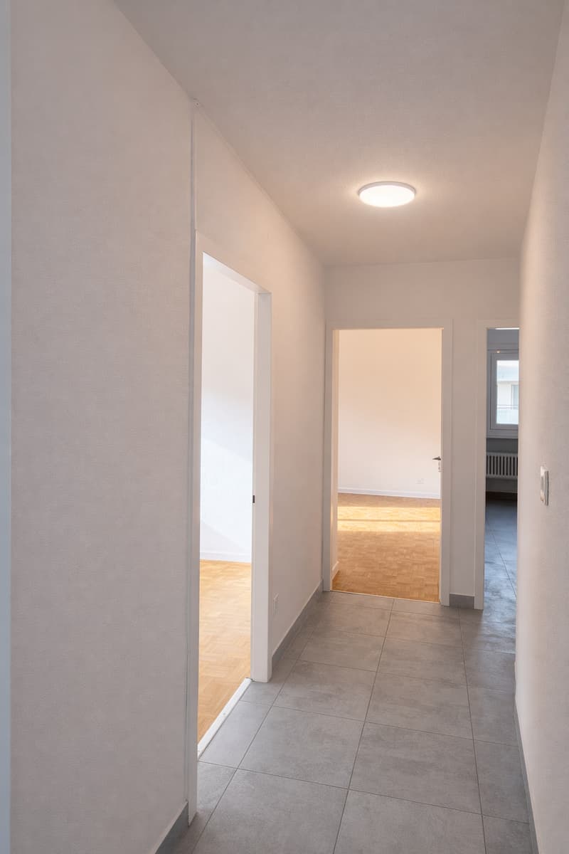 Wohnung 3.5 Zimmer in La Chaux-de-Fonds – komplett renoviert und hell! (4)