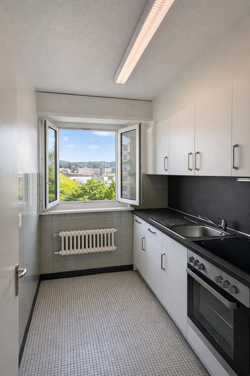 Appartement 2,5 pièces à La Chaux-de-Fonds –completement rénové et Lumineux! (1)