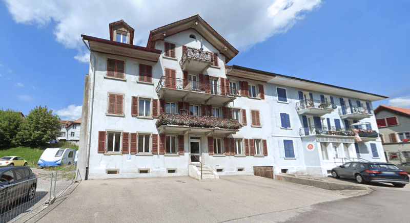 Appartement de 4,5 pièces magnifique dans un environnement très calme et agréable! (1)