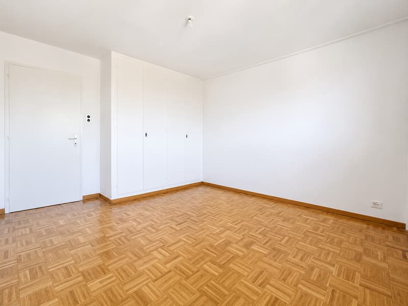 Magnifico appartamento con vista panoramica a La Chaux-de-Fonds! (8)