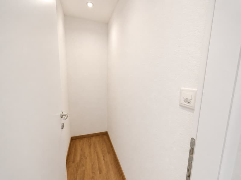 Apartment 3.5 rooms with balcony and beautiful view on the first floor – Le Locle (4)